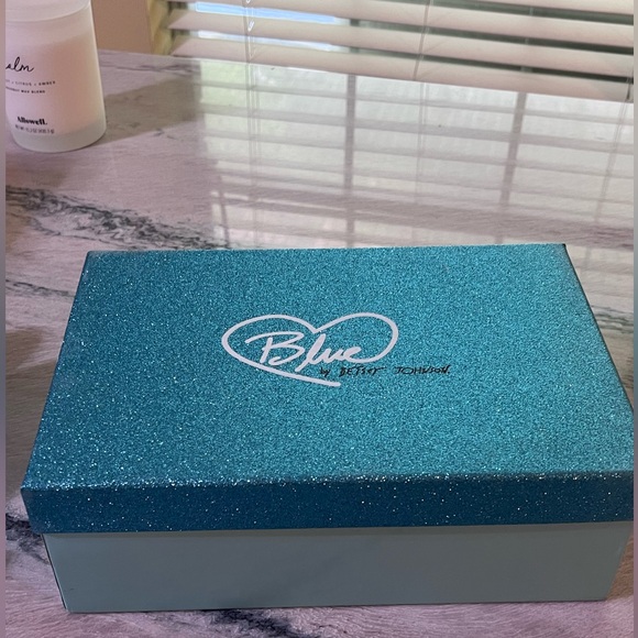 Blue by Betsy Johnson Miri Chunky Heeled Sandals - Picture 8 of 8